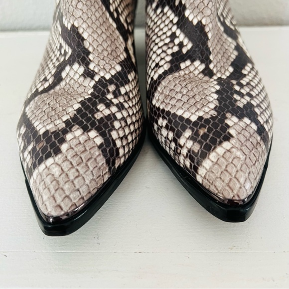 Marc Fisher Yilda 2 Leather Ankle Boots Snake Skin Print Size 6 - Picture 6 of 11